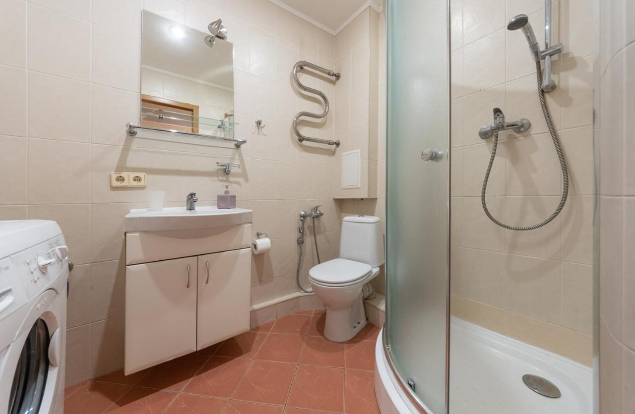 1 Bedroom Apart Near Metro Pecherska Kiev Exterior foto